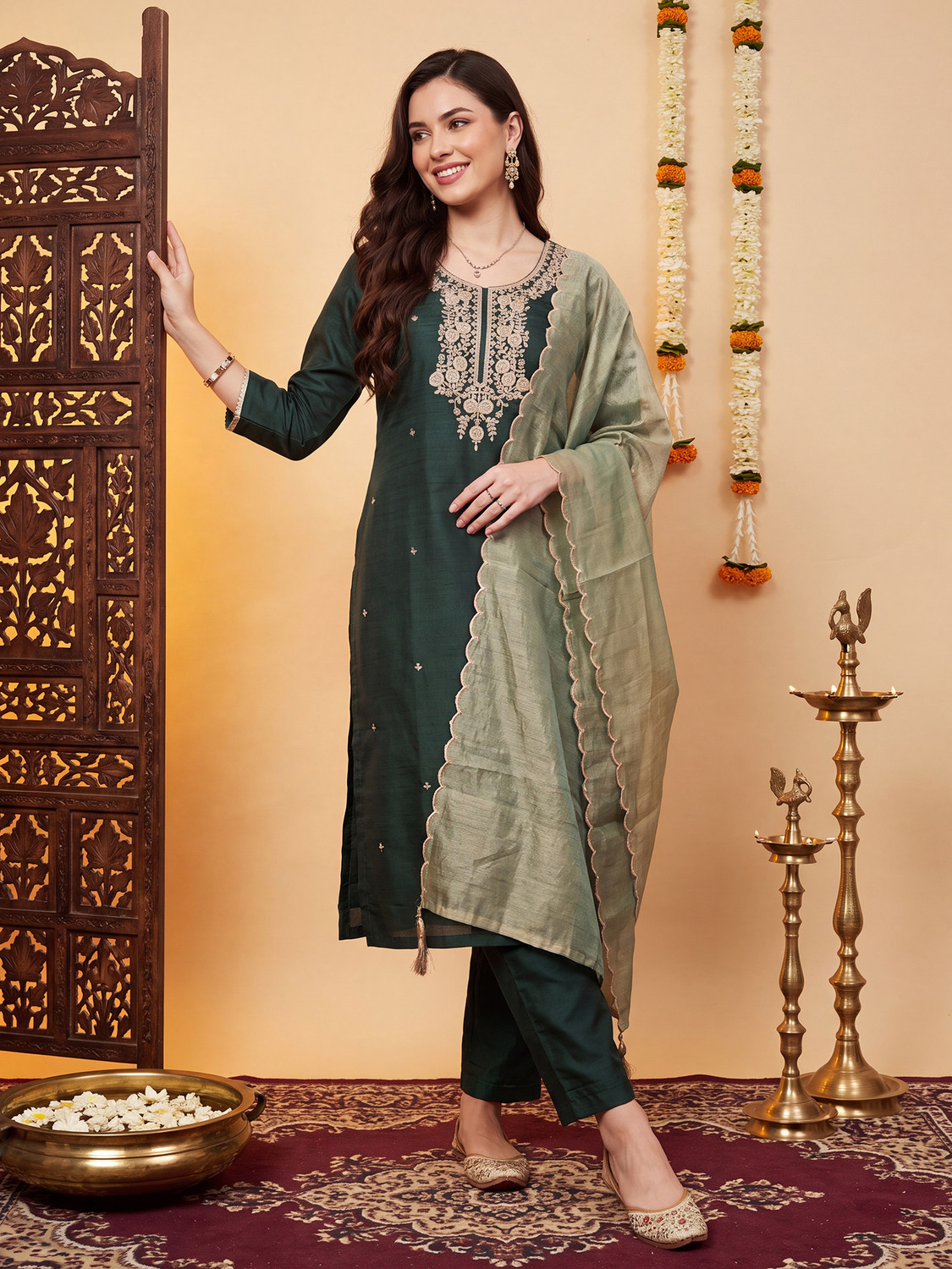 Image of Indo Era Women Kurta Pant Dupatta Set