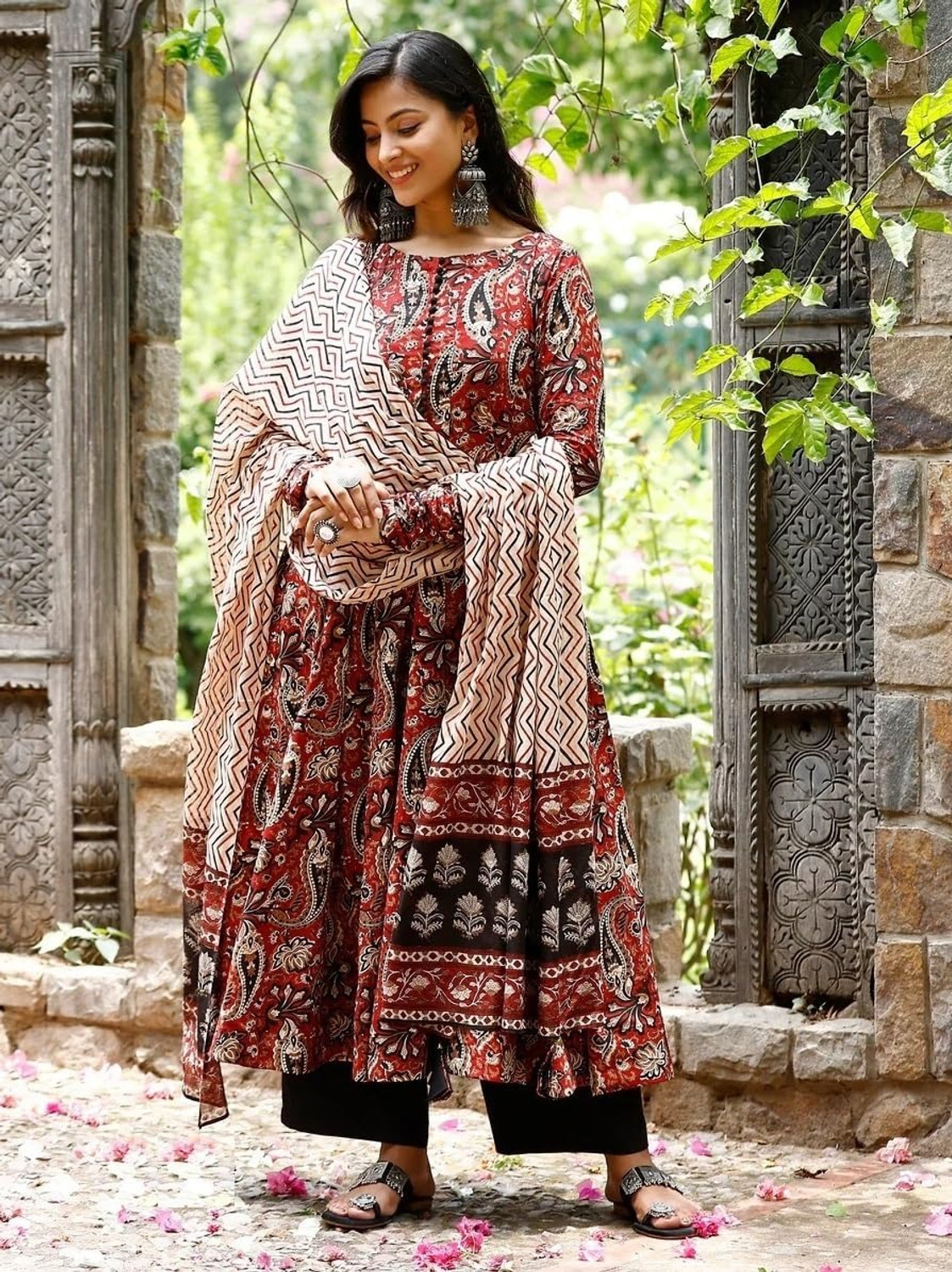 Image of Vidusha Women Kurti Palazzo Dupatta Set