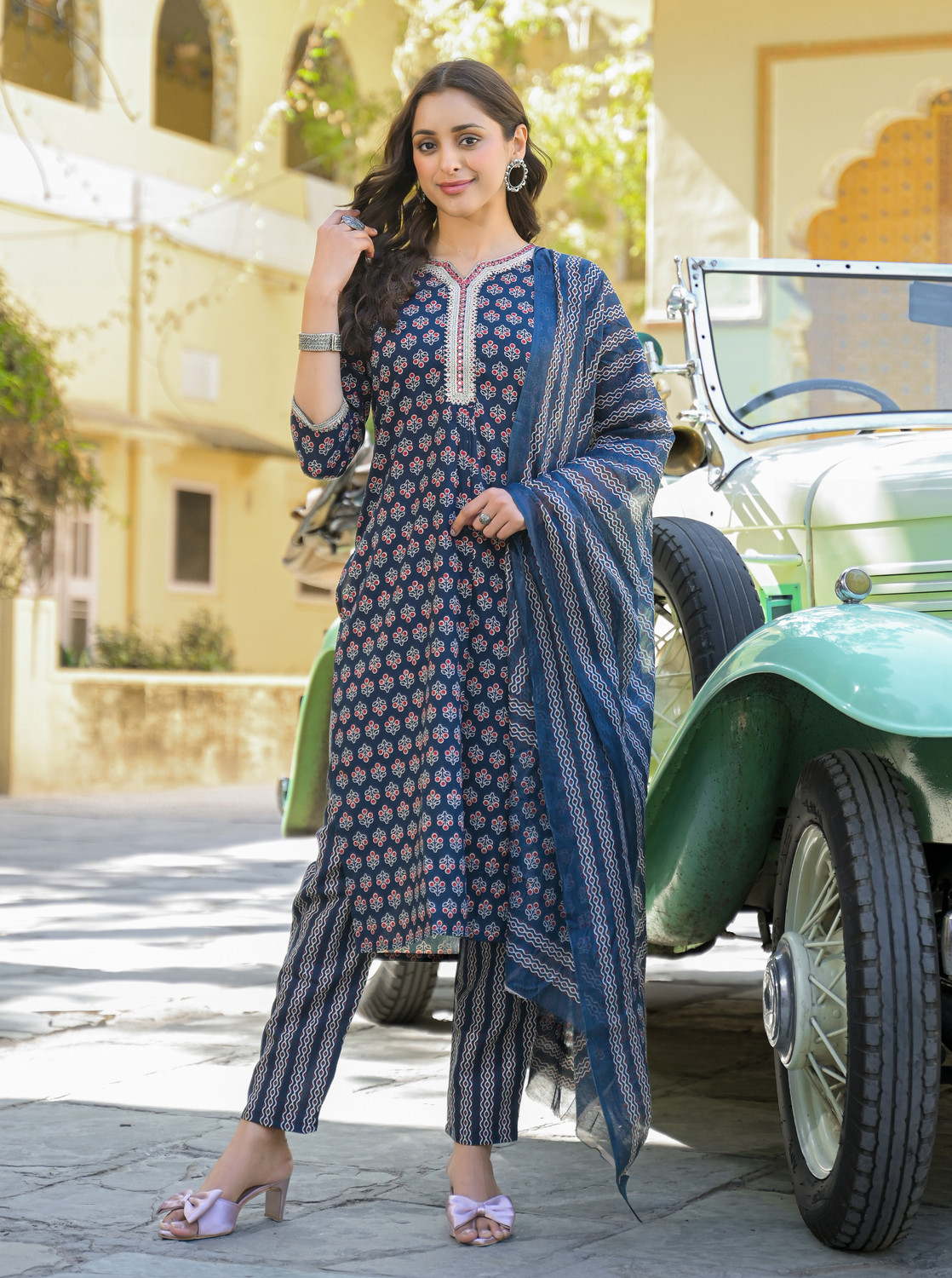 Image of Klosia Women Kurta Pant Dupatta Set