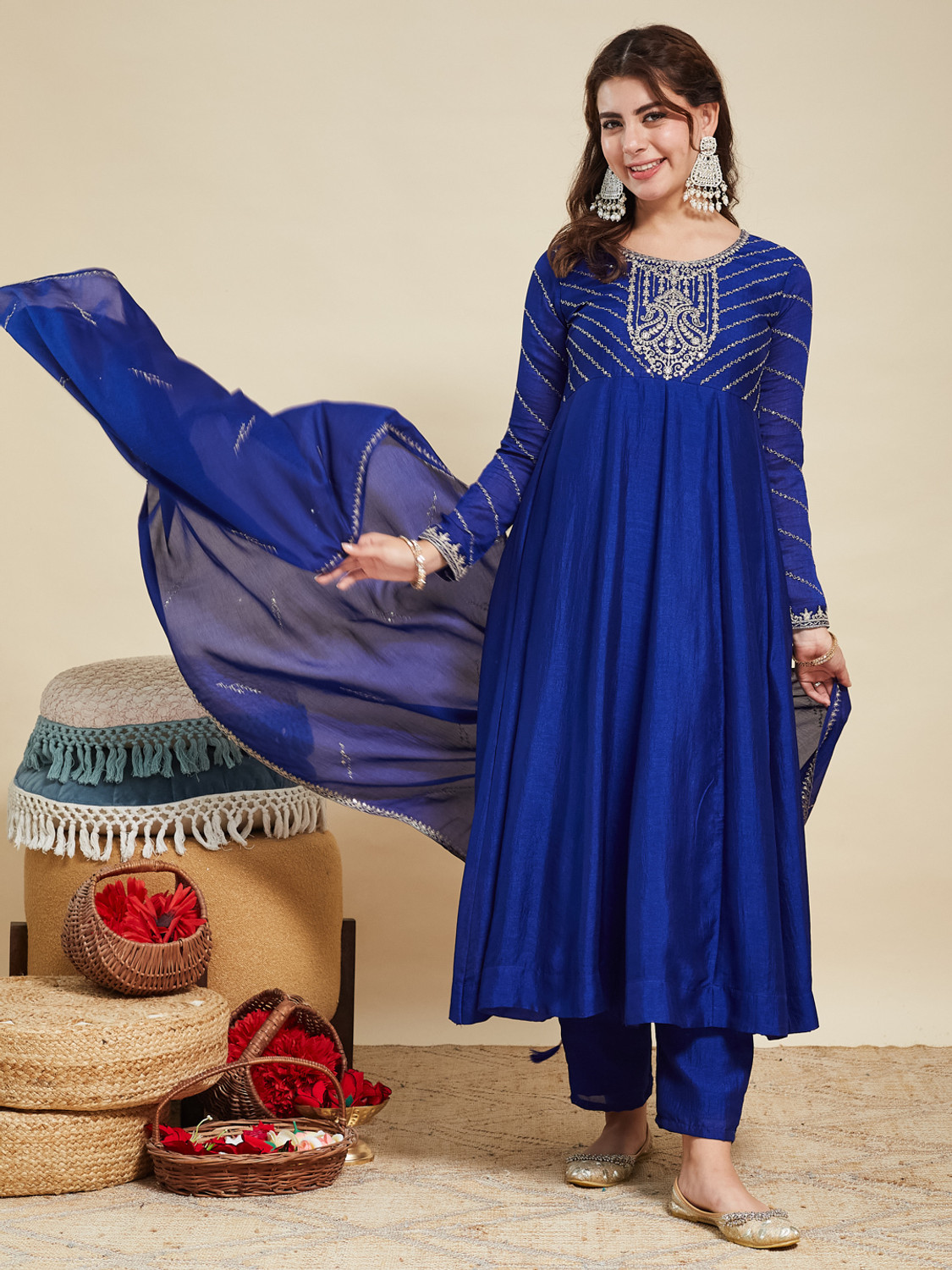 Image of MOKOSH Women Kurta Pant Dupatta Set