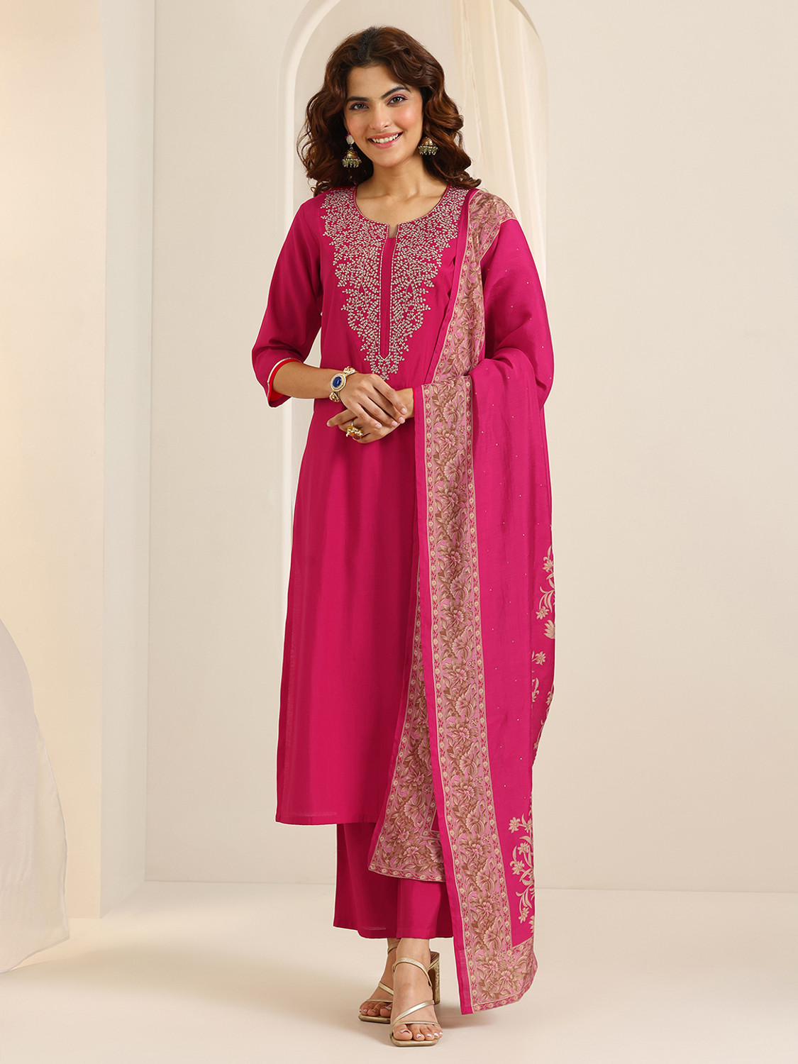 Image of LIBAS Women Kurta Pant Dupatta Set