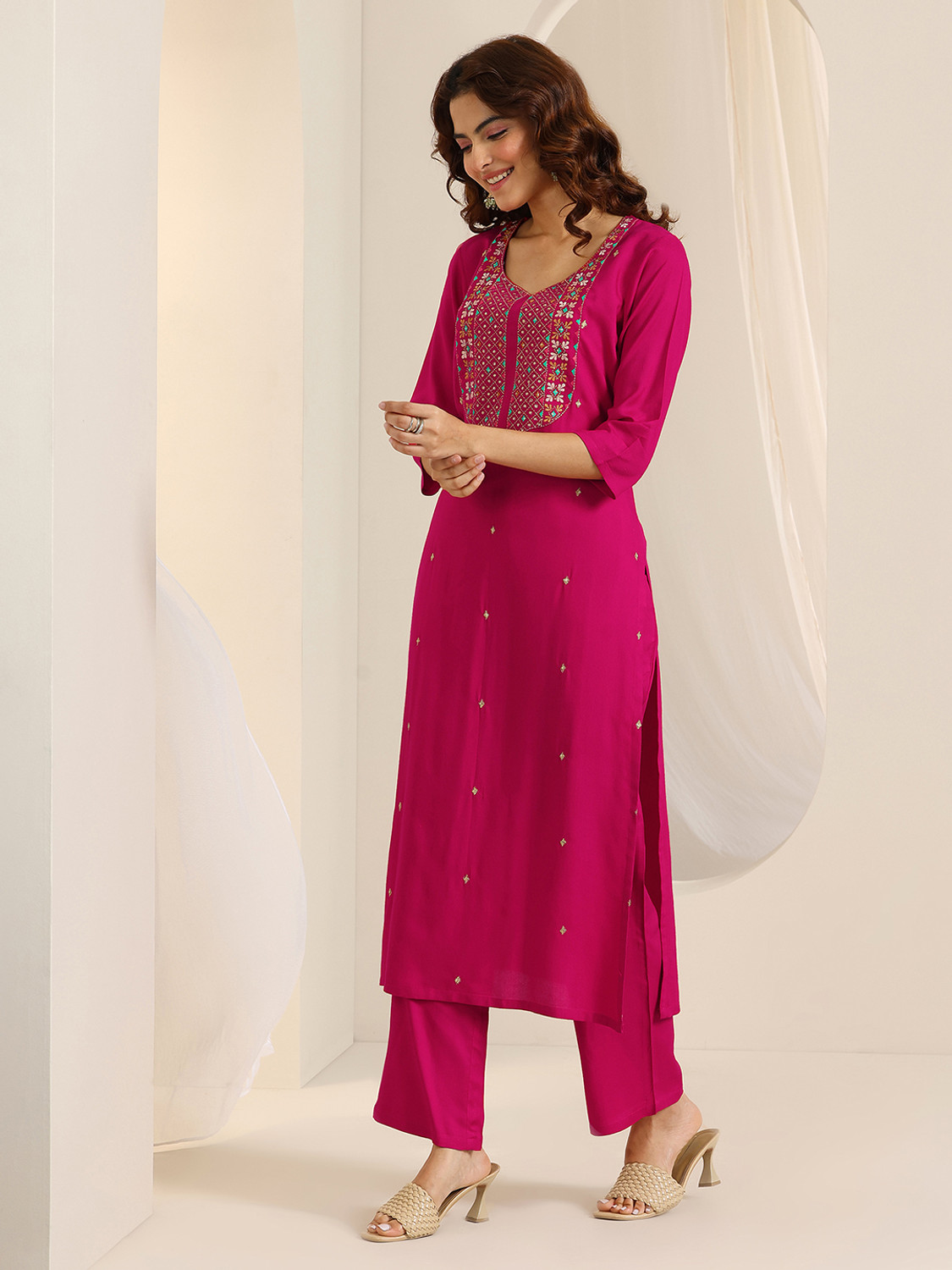 Image of LIBAS Women Kurta Pant Dupatta Set