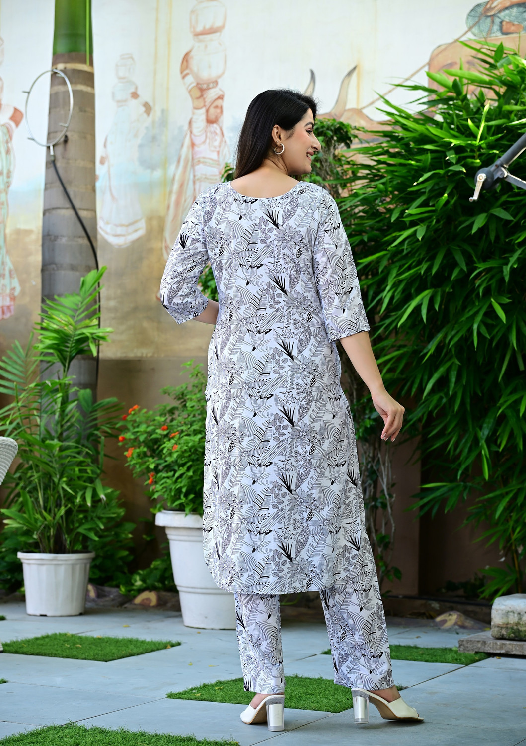 Image of Dhibha Women Kurta Pant Set