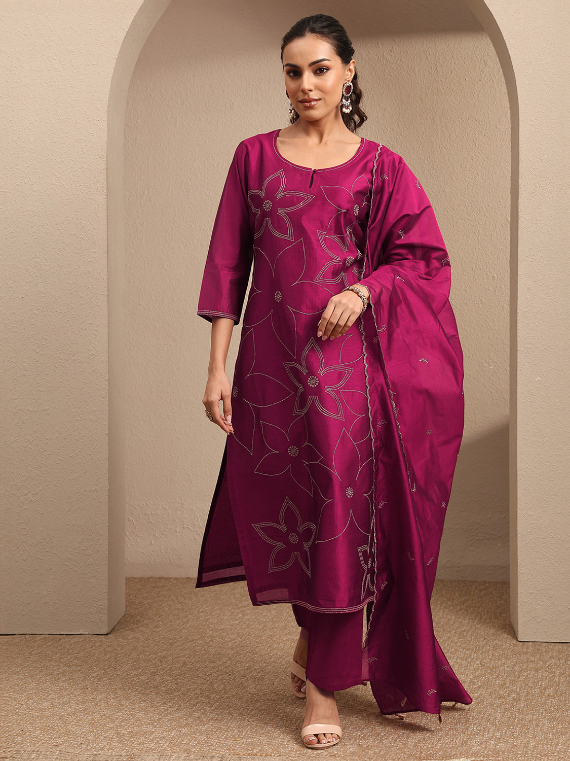 Image of LIBAS Women Kurta Pant Dupatta Set