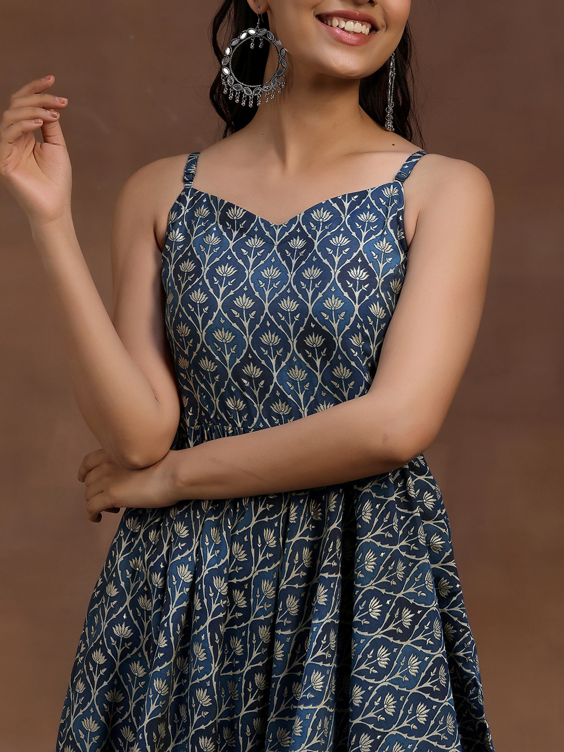 Image of GERUA BY LIBAS Women Kurta Pant Dupatta Set