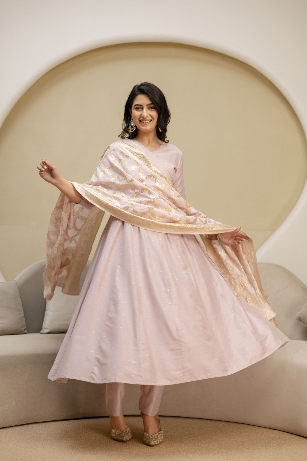 Image of berrylicious Women Jacquard Kurta Pant Dupatta Set