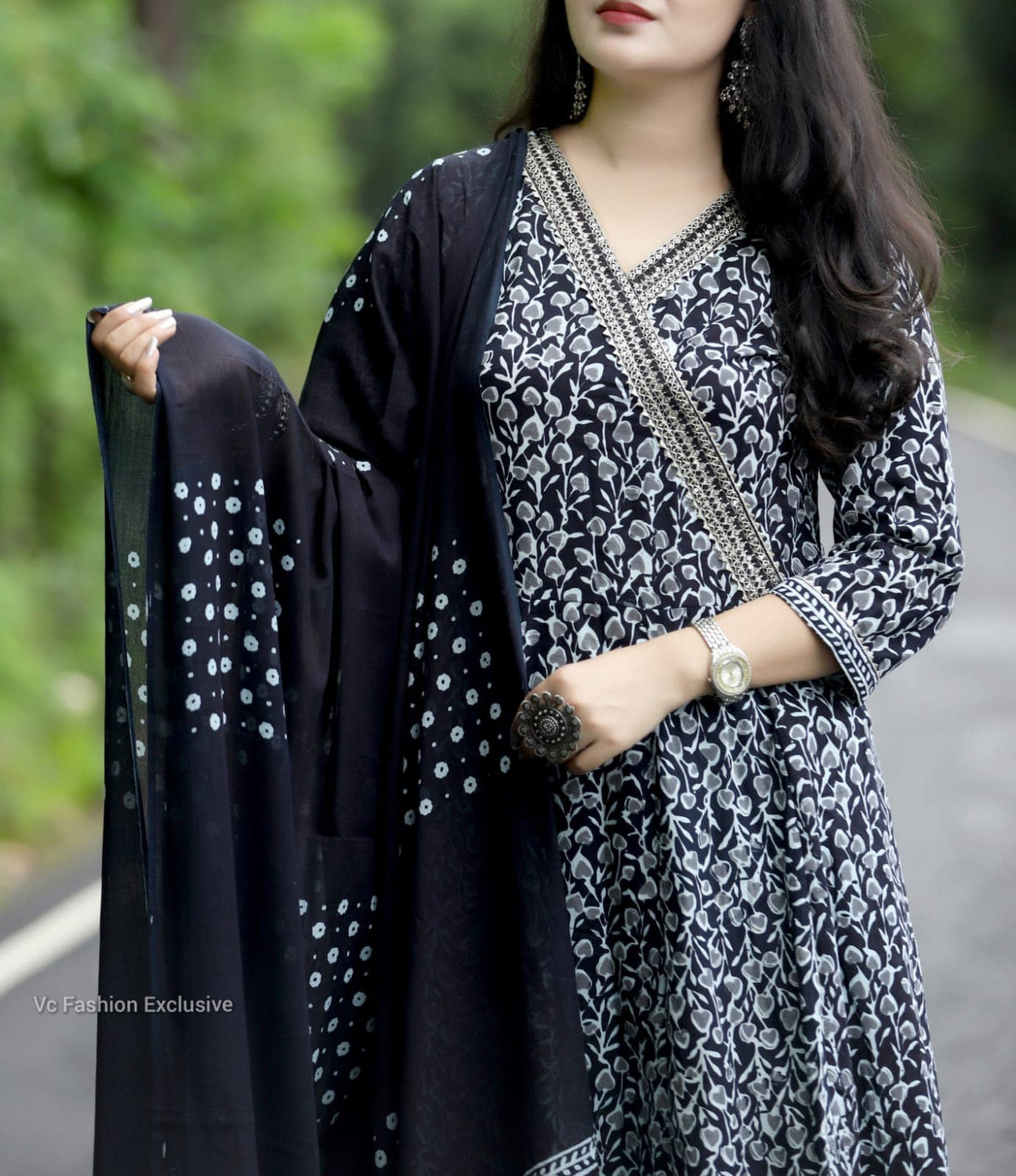 Image of Loomster Women Kurta Pant Dupatta Set