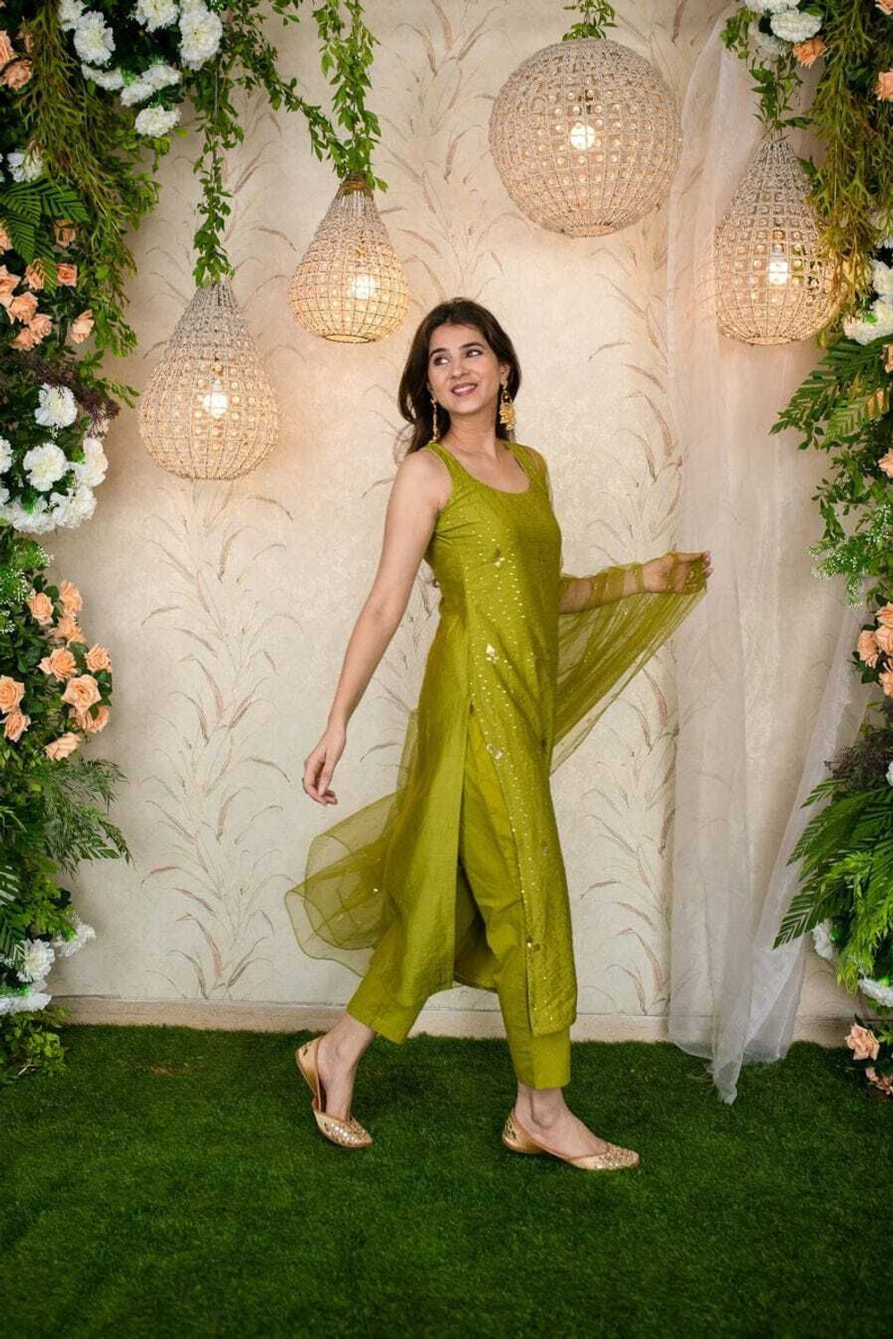 Image of Ganrik Women Kurta Pant Dupatta Set