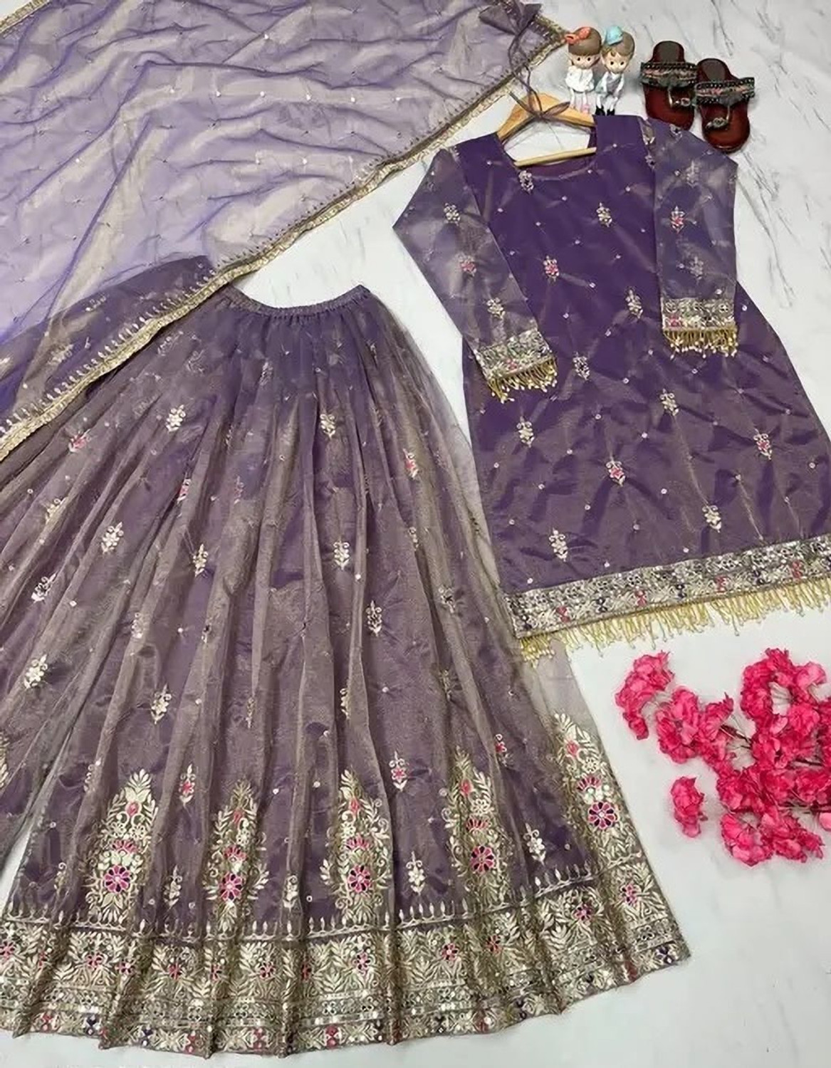 Image of NEWAKSHARAM Women Kurta Sharara Set