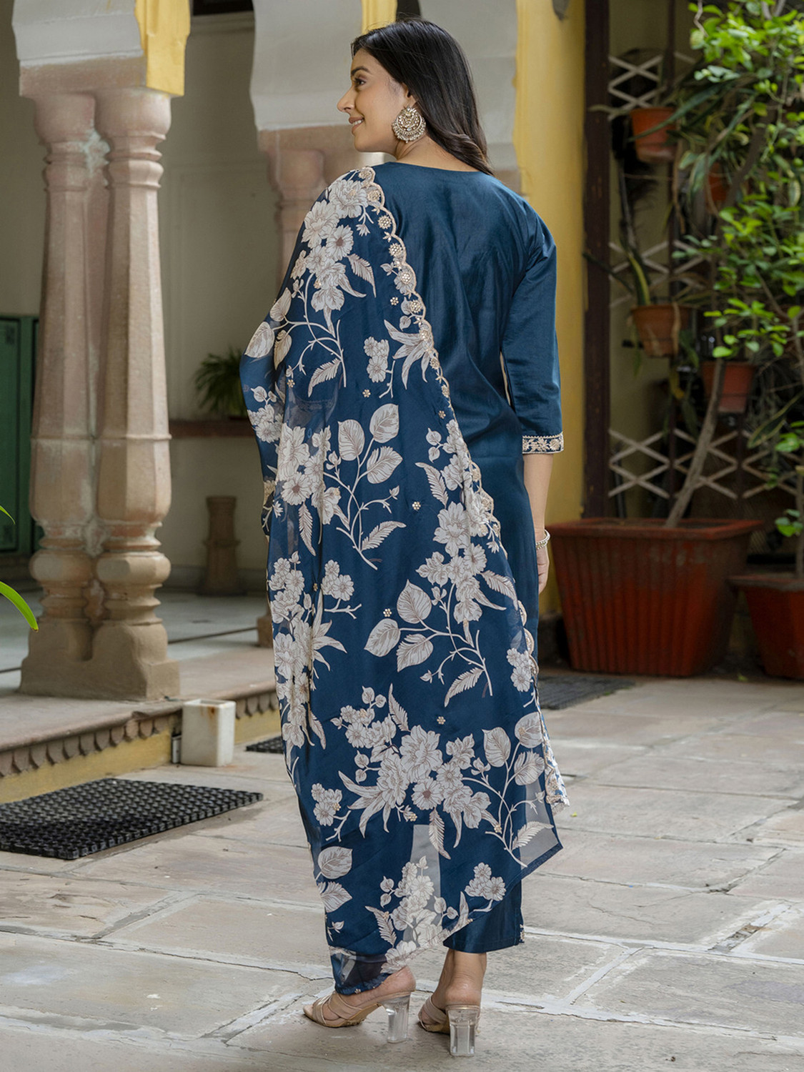 Image of VredeVogel Women Kurta Pant Dupatta Set