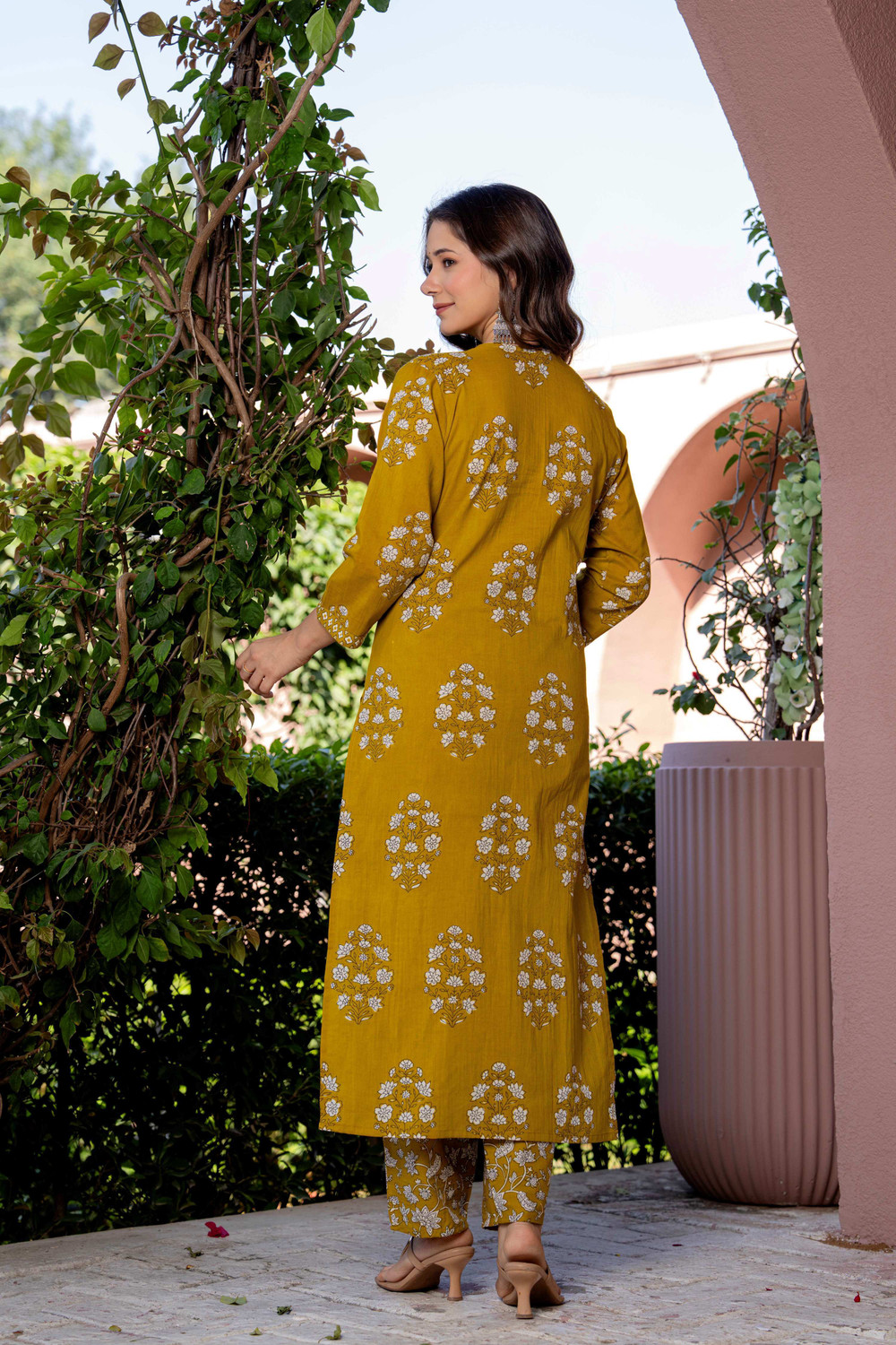 Image of GEKHA Women Kurta Pant Dupatta Set