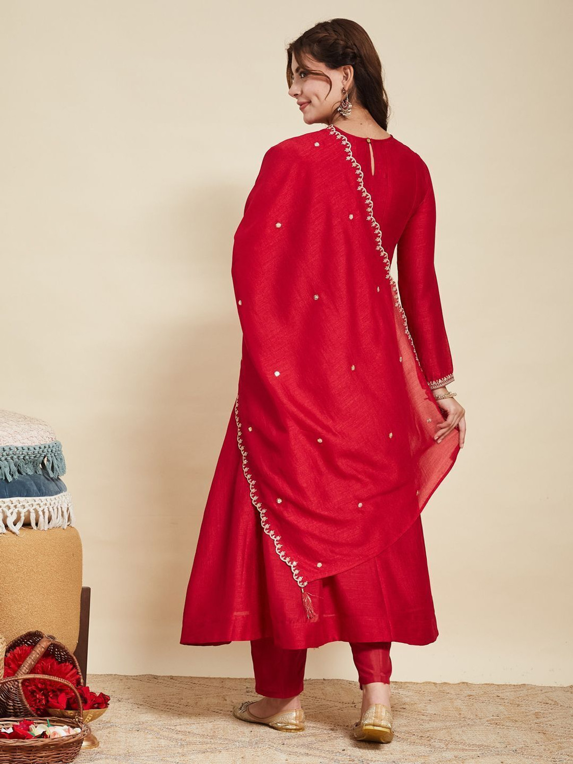 Image of MOKOSH Women Kurta Pant Dupatta Set