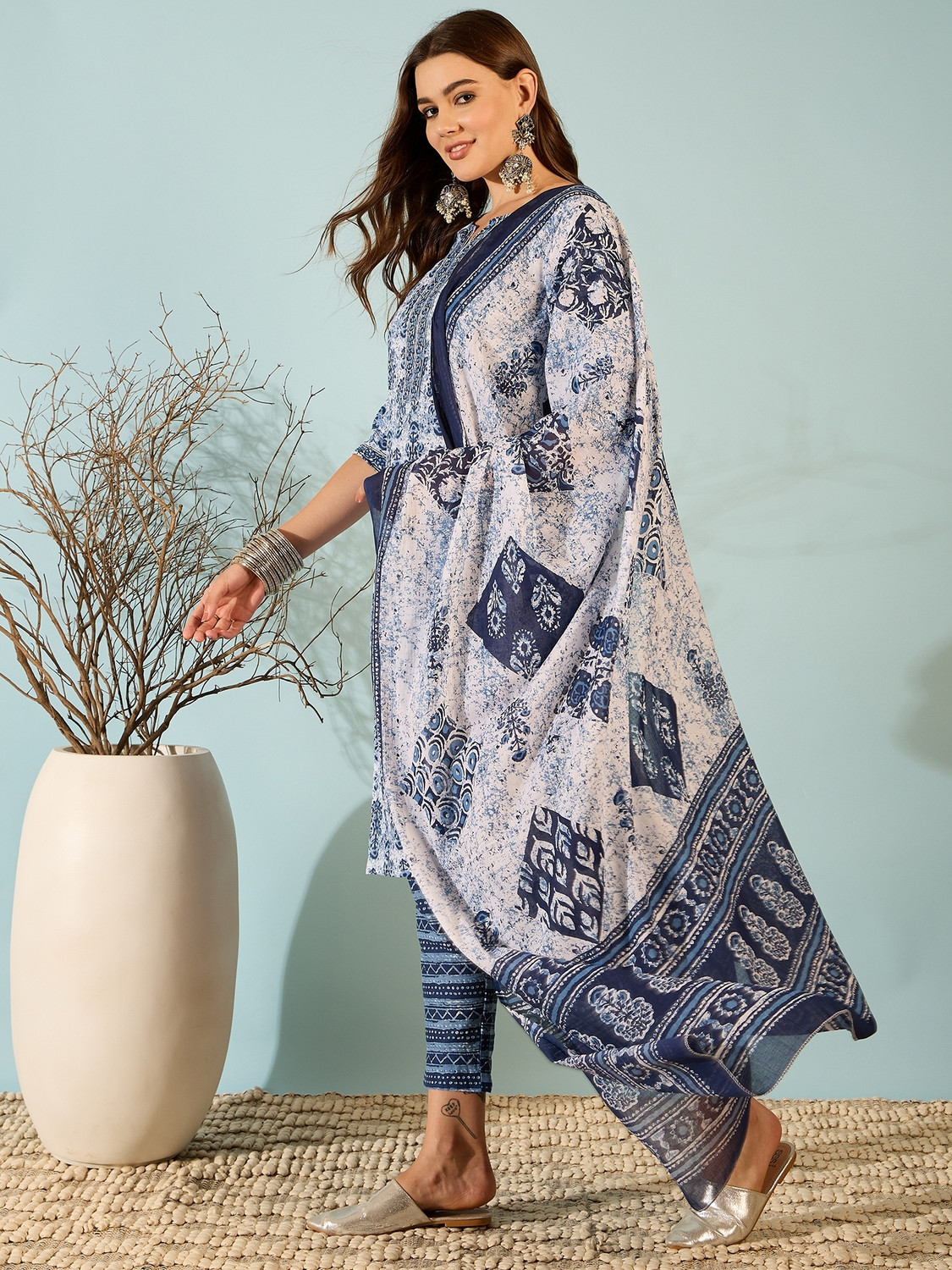 Image of Divastri Women Kurta Pant Dupatta Set