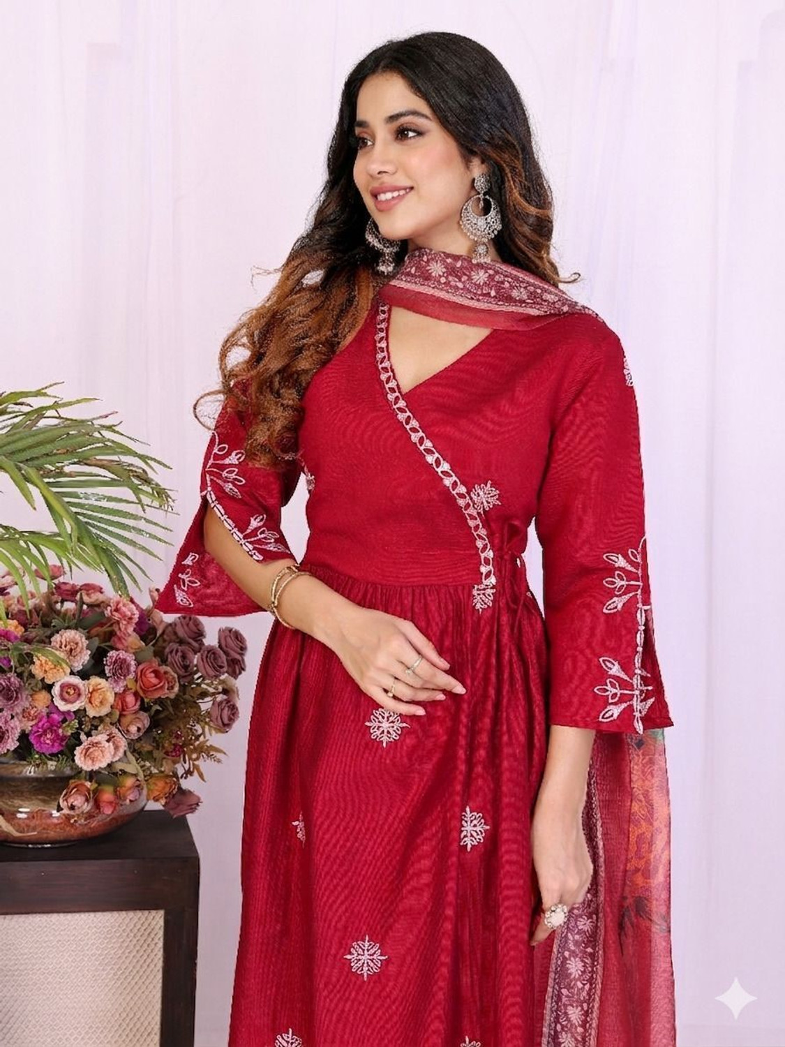 Image of Aakasya Women Kurti Palazzo Dupatta Set