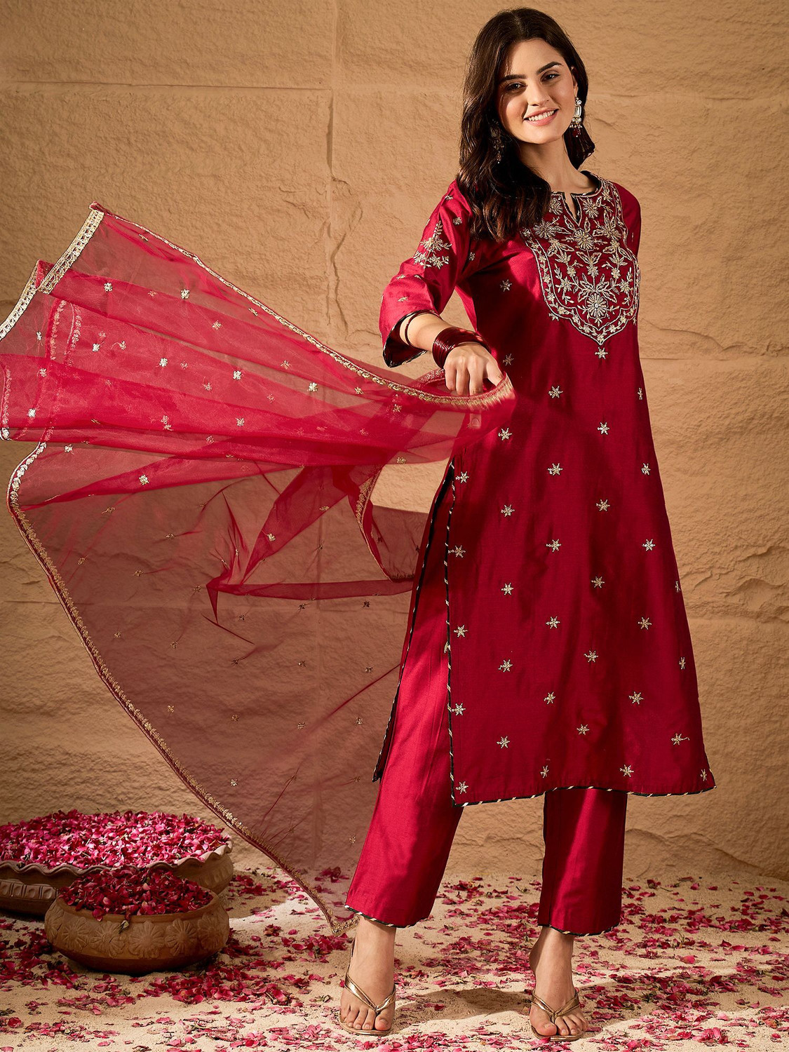 Image of AVANSHEE Women Kurta Pant Dupatta Set