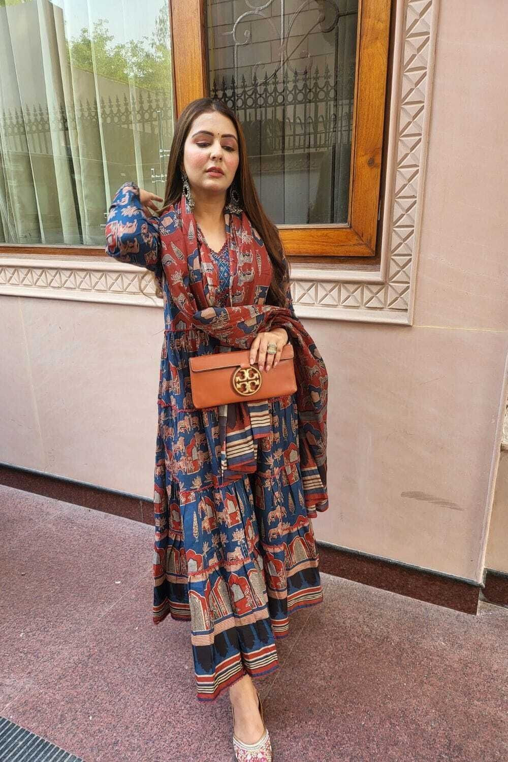 Image of Himaksh Collection Women Kurta Pant Dupatta Set