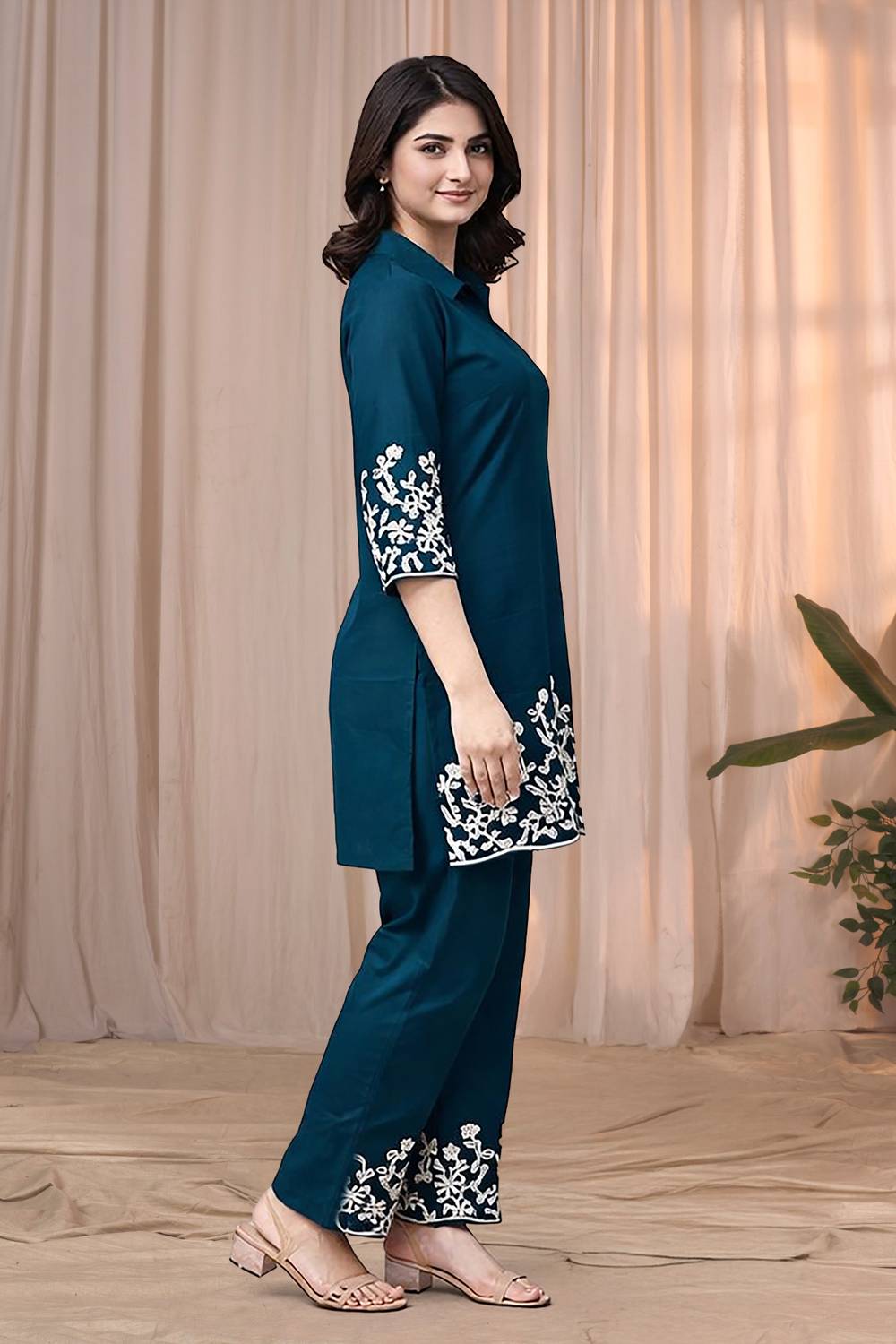 METRIC ENTERPRISE Women Kurta Pant Set - Image 3