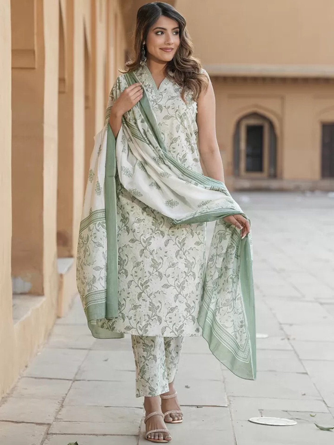 Image of Lamba Creations Women Kurti Pant Dupatta Set