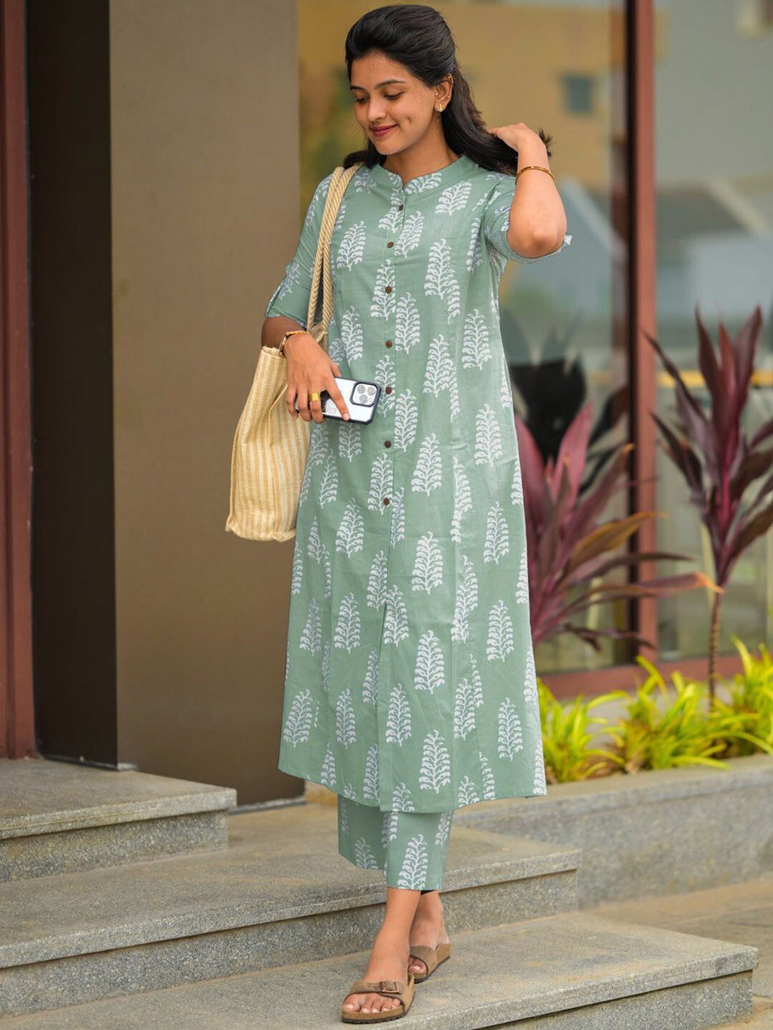 Image of PORCHA Women Kurti Pant Set