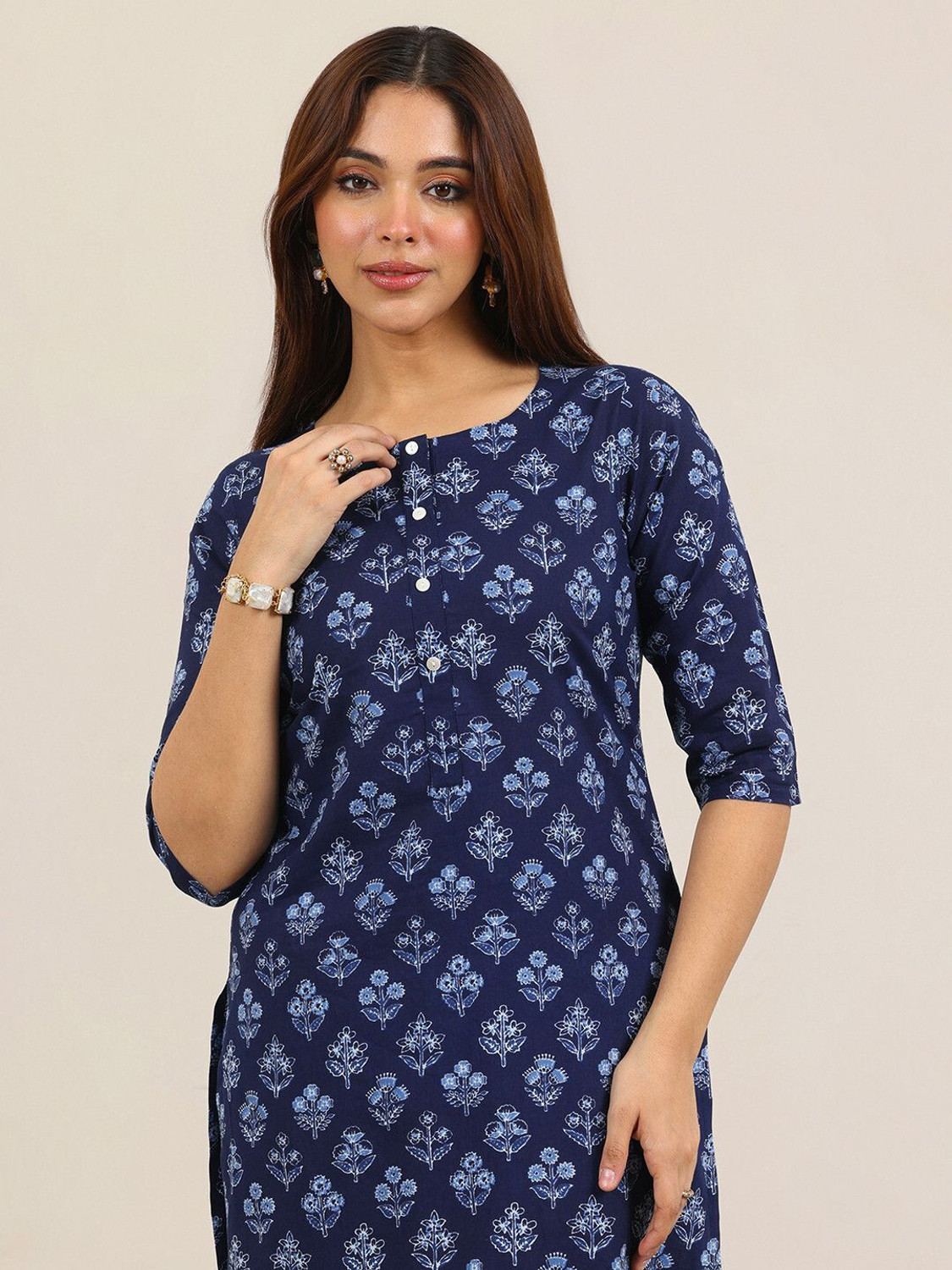 Image of LIBAS Women Cotton Blend Kurta Pant Set