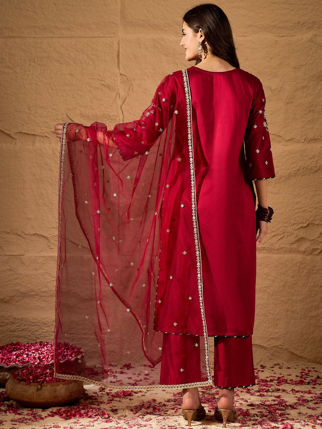 Image of AVANSHEE Women Kurta Pant Dupatta Set