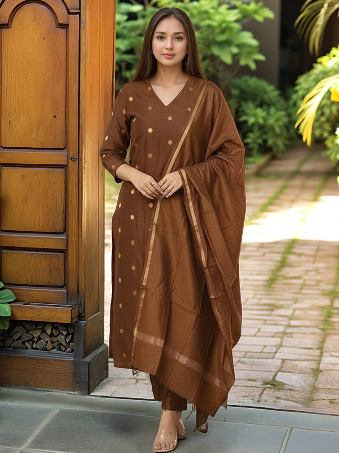 Janmantar Women Kurta Pant Dupatta Set - Image 4