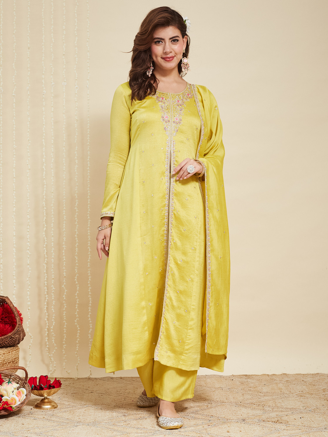 Image of MOKOSH Women Kurta Pant Dupatta Set