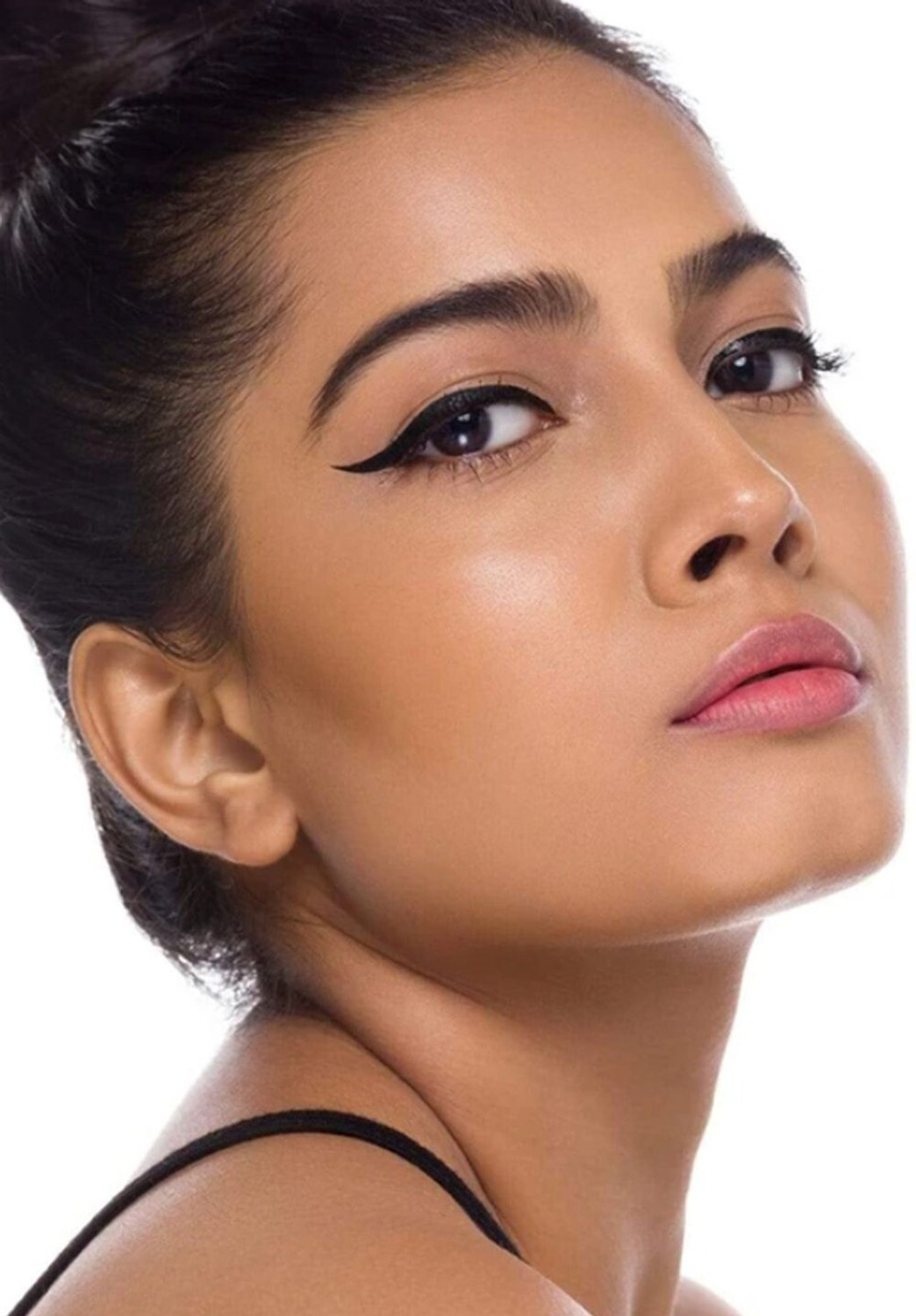 Image of SUGAR Cosmetics Gloss 24HR Eyeliner 2.5 ml
