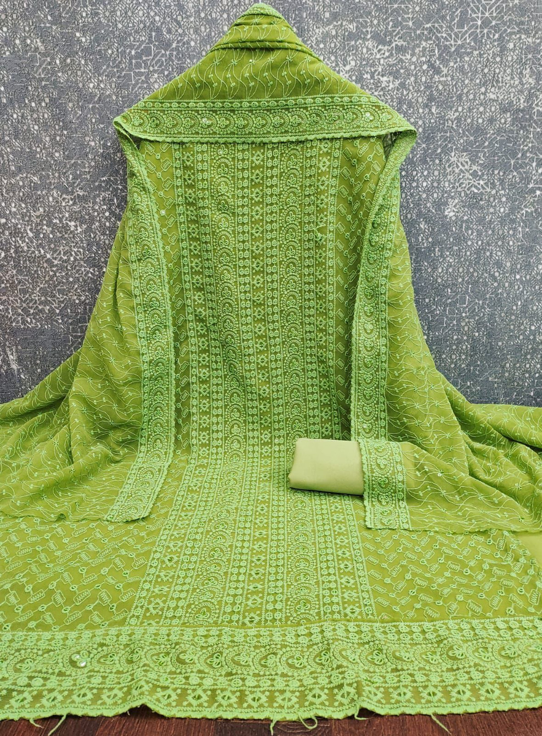 Image of GOPALTEXTILE Georgette Embroidered Salwar Suit Material