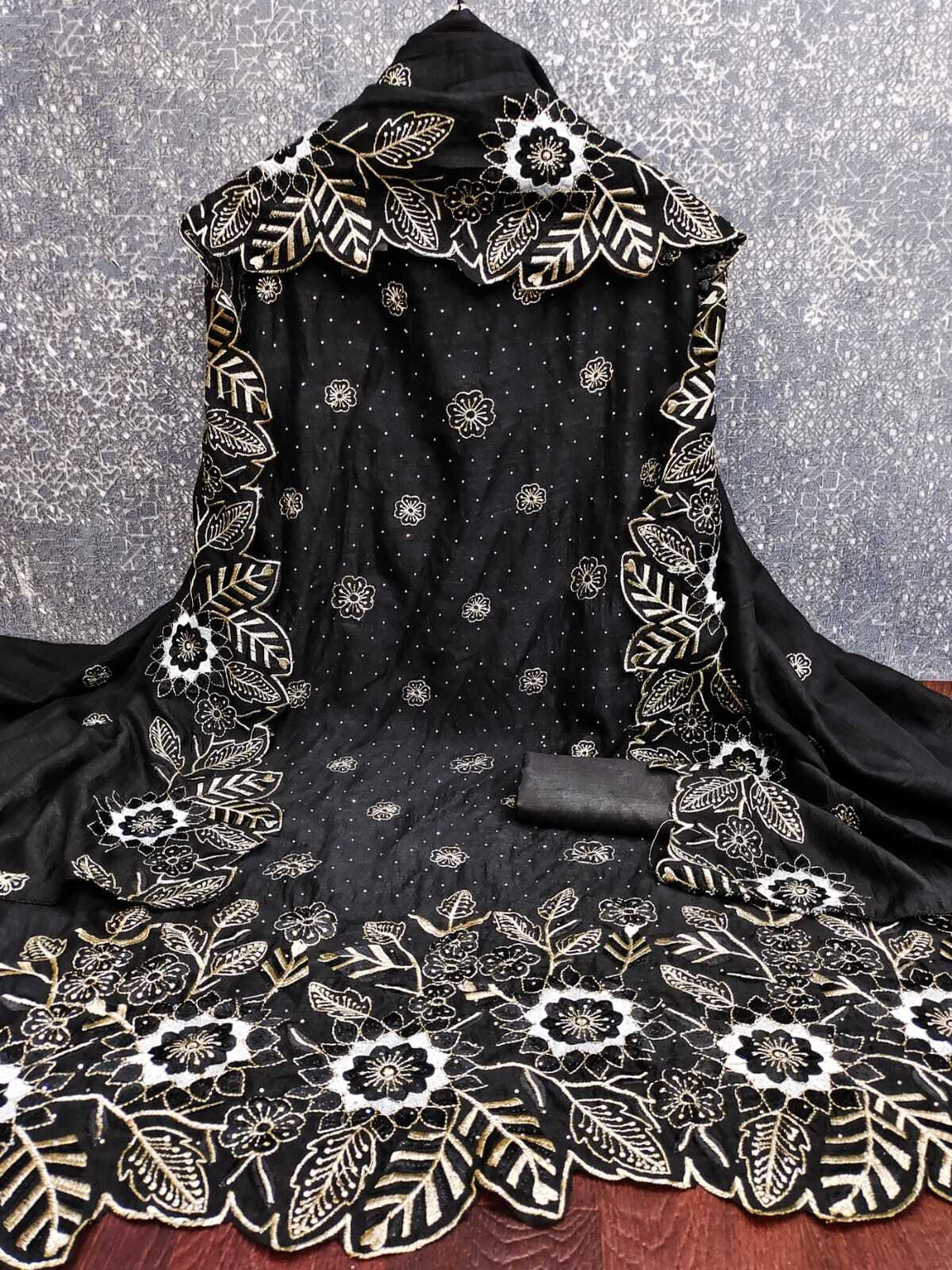 Image of ISHA TRADE Unstitched Silk Blend Salwar Suit Material Embroidered