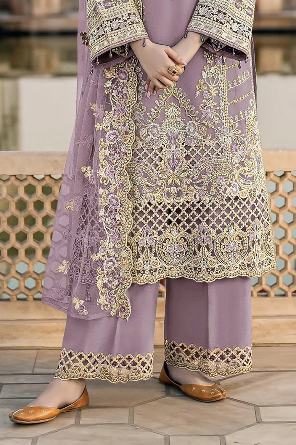 Image of SHAFNUFAB Semi Stitched Chiffon Kurta & Palazzo Material Embroidered