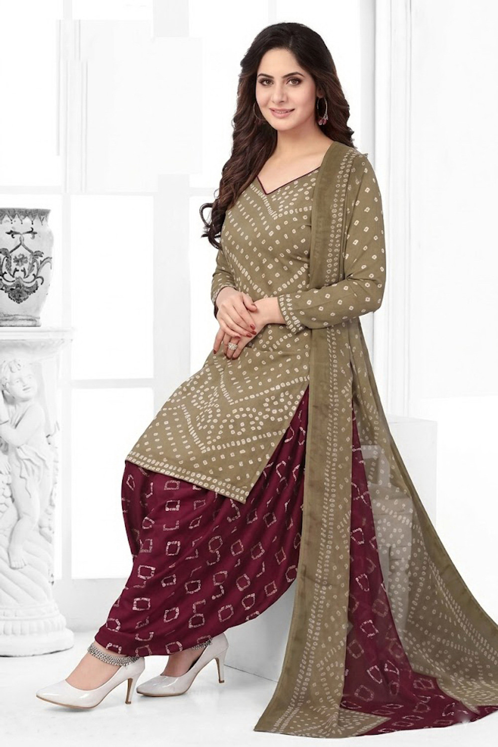 Image of YASHIKA Unstitched Crepe Salwar Suit Material Floral Print