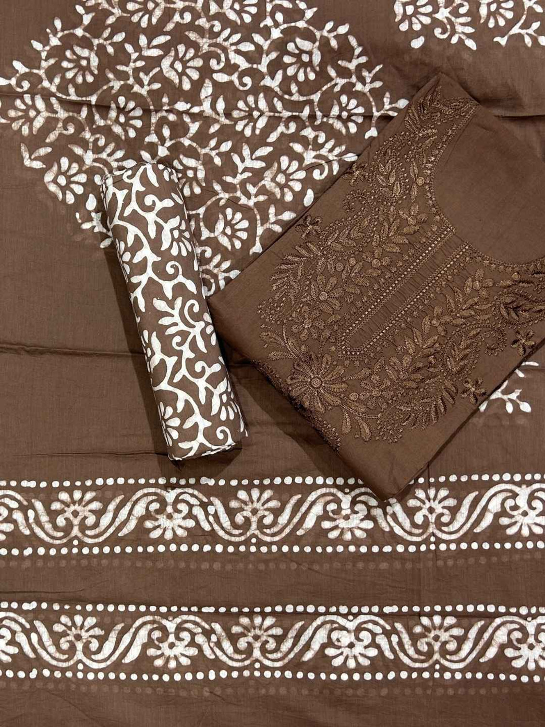 Image of Farooq Dyeing Pure Cotton Embroidered Salwar Suit Material