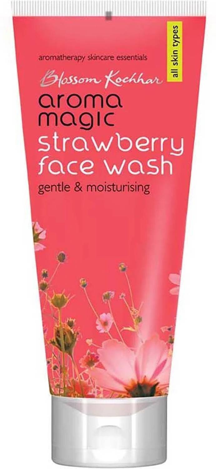 Aroma Magic Strawberry 100 ml Face Wash (100 ml)