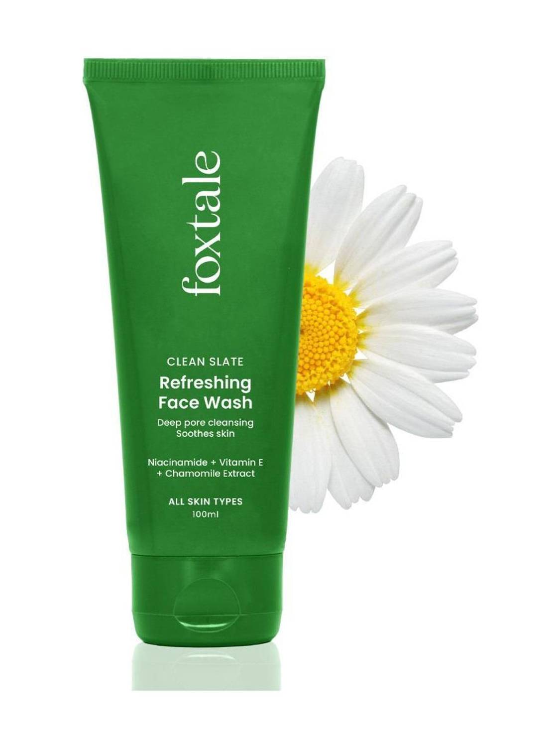 Foxtale Refreshing with Niacinamide & Vitamin E, Deeply Cleans Pores Face Wash