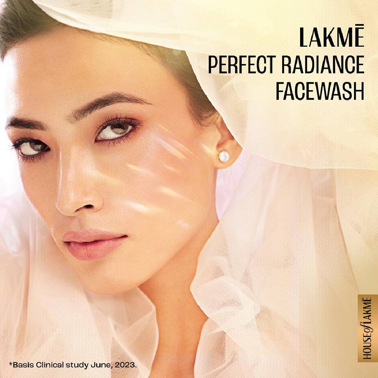 Lakmé Perfect Radiance Facewash with 98% Niacinamide - Image 4