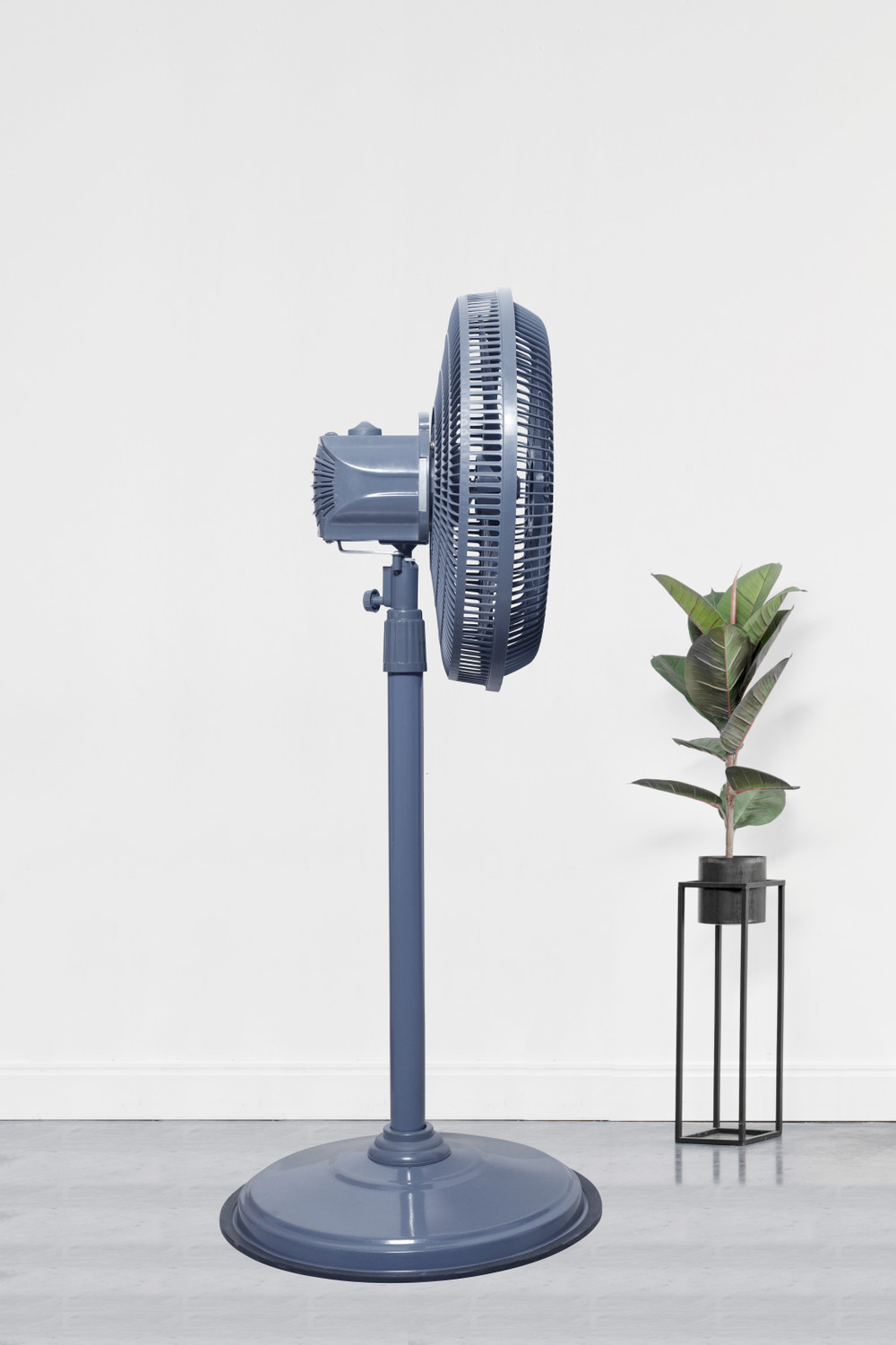 Image of MYSTIK LOTUS Bullet Fan with 12 Months Warranty Silent Operation 400 mm Pedestal Fan