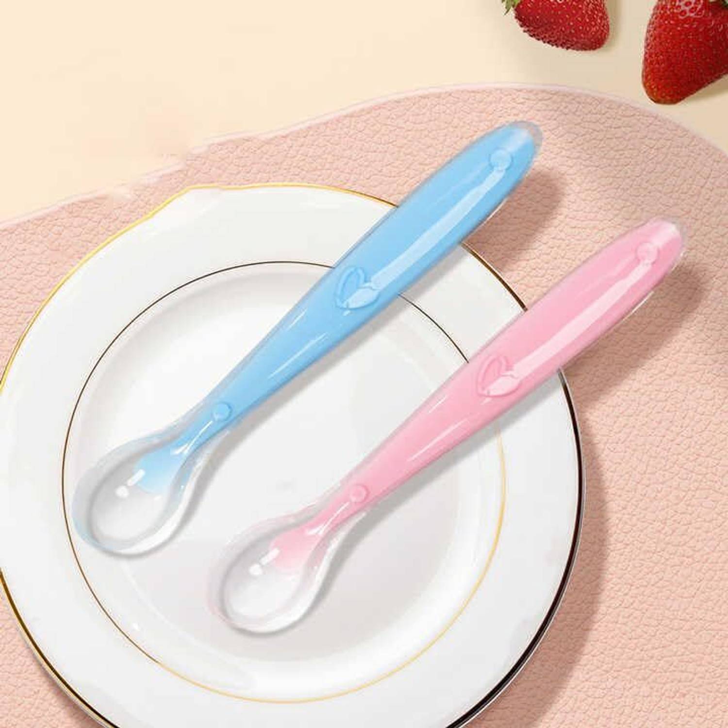 BabyBee Silicone Baby Self Feeding Spoon 2 Pcs with Ultra Soft Tip 4 M+  - Silicon