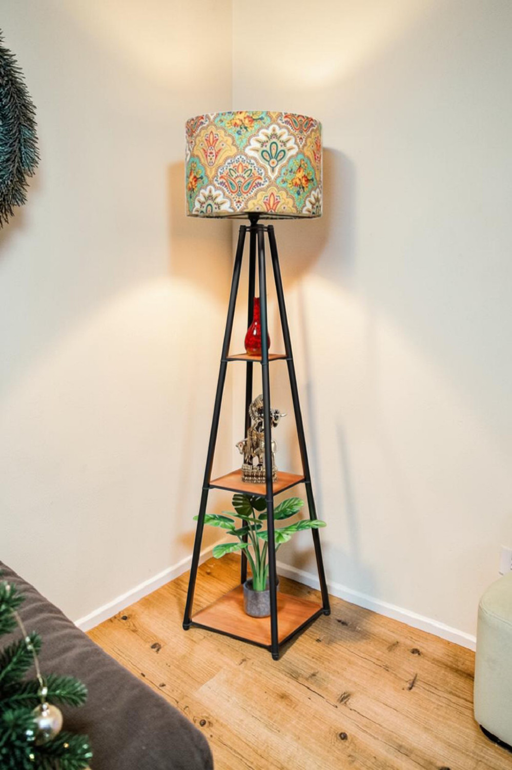 Image of LYMPYCRAFT Tripod Floor lamp
