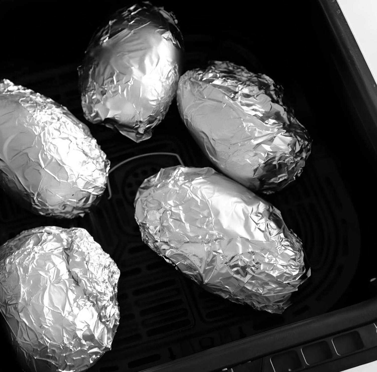 Image of liftoff Aluminium Foil Paper Roll 72 Meter | 30x30 cm | Food Grade Aluminium Foil
