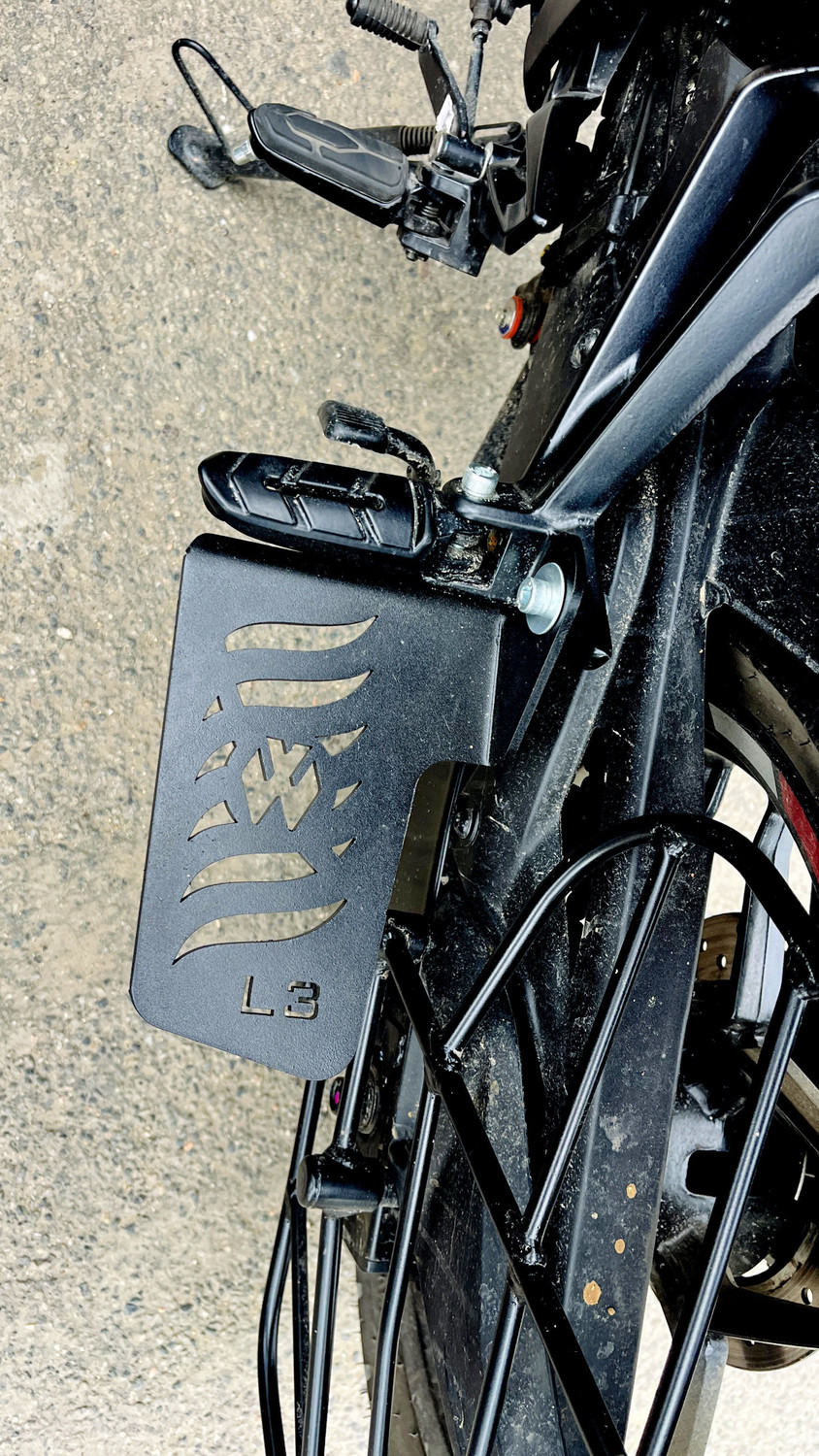 Image of L3 MODZ Pulsar N250 / F250 / N160 / P150 Ladies Footrest Left Side Foot Rest
