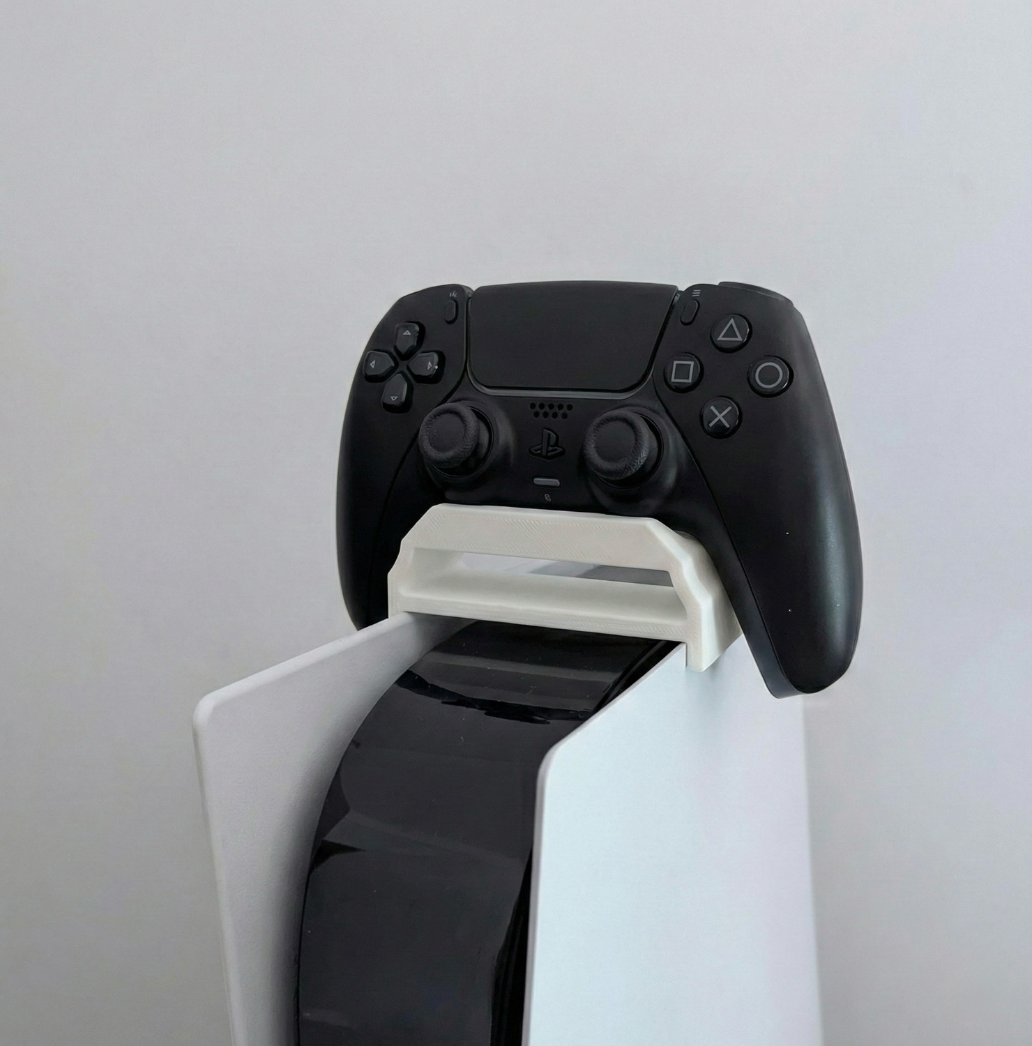 Image of ZAKURA TOP PS5-Controller-Stand Gaming Accessory Kit