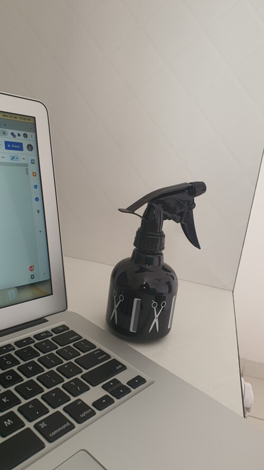 Image of Wingage Saloon spray 500 ml Plastic Spray Bottle