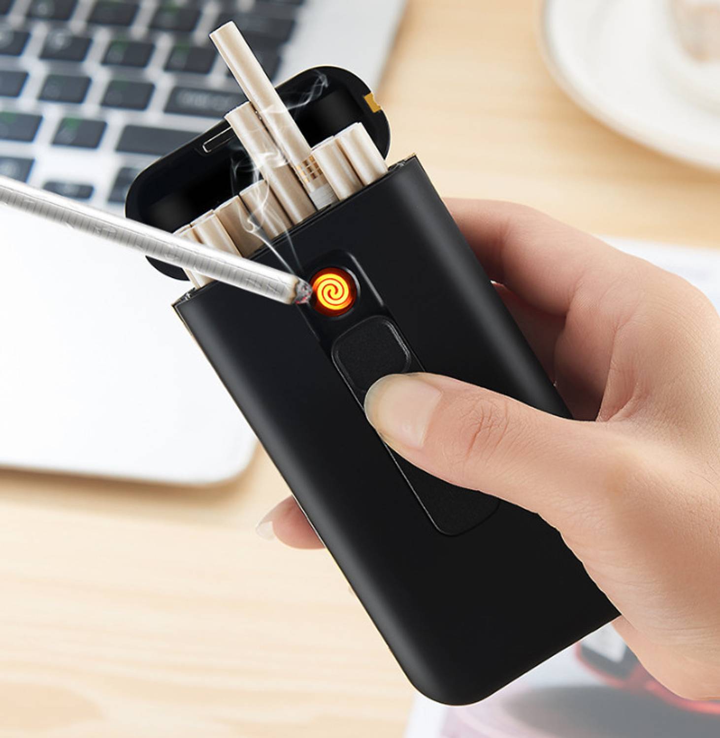 Bebo Cigarette Case with Inbuilt Lighter 18pcs | USB Rechargeable | Pocket  Friendly Plastic Electronic Gas Lighter Price in India - Buy Bebo Cigarette  Case with Inbuilt Lighter 18pcs