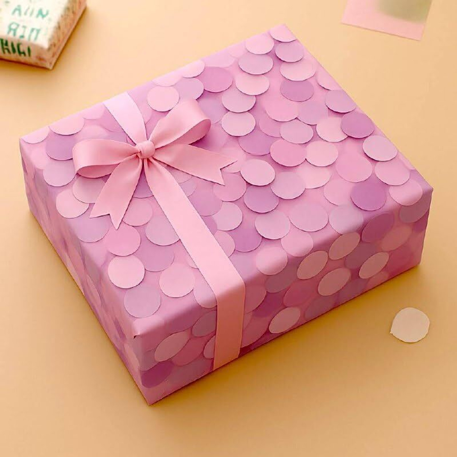 Image of WYOG Premium Pink Scallop Gift Wrapping Paper Sheets Paper Gift Wrapper