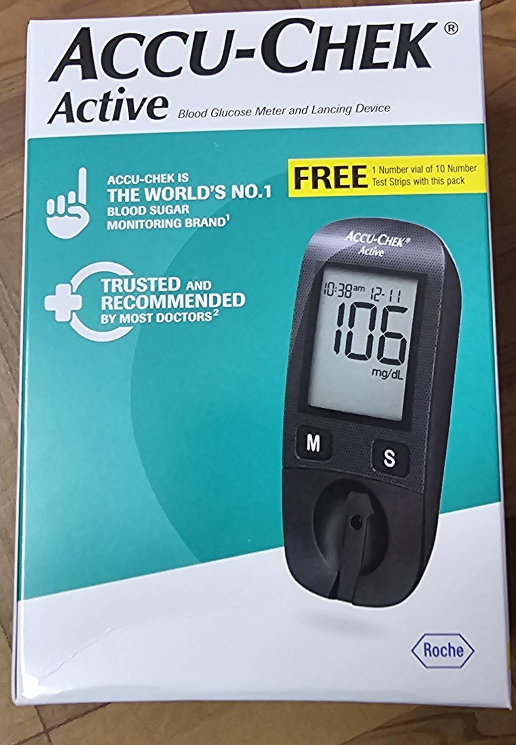 ACCU-CHEK ACTIVE BLOOD GLUCOMETER WITH 10 STRIPS Glucometer (Blac