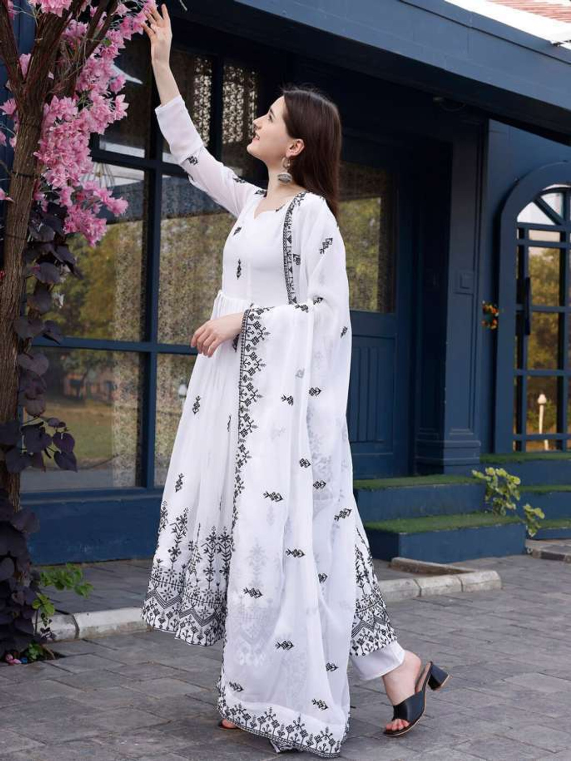 Image of NARI DREAM Flared /A-line Gown