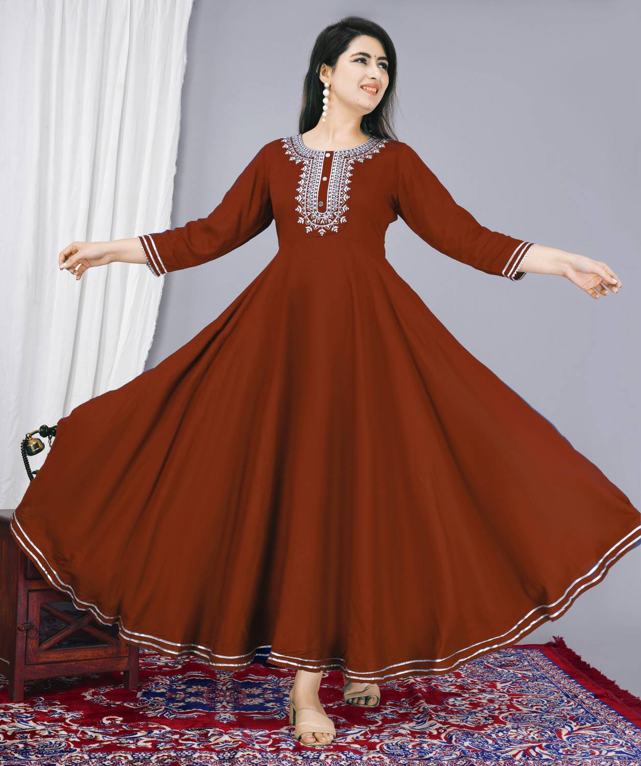 Nikhat Women Solid Viscose Rayon Anarkali Kurta (Black)
