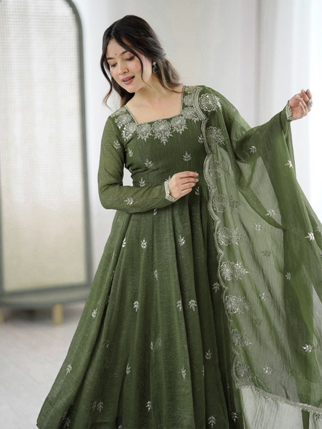 Image of VANMESH FASHION Anarkali Gown