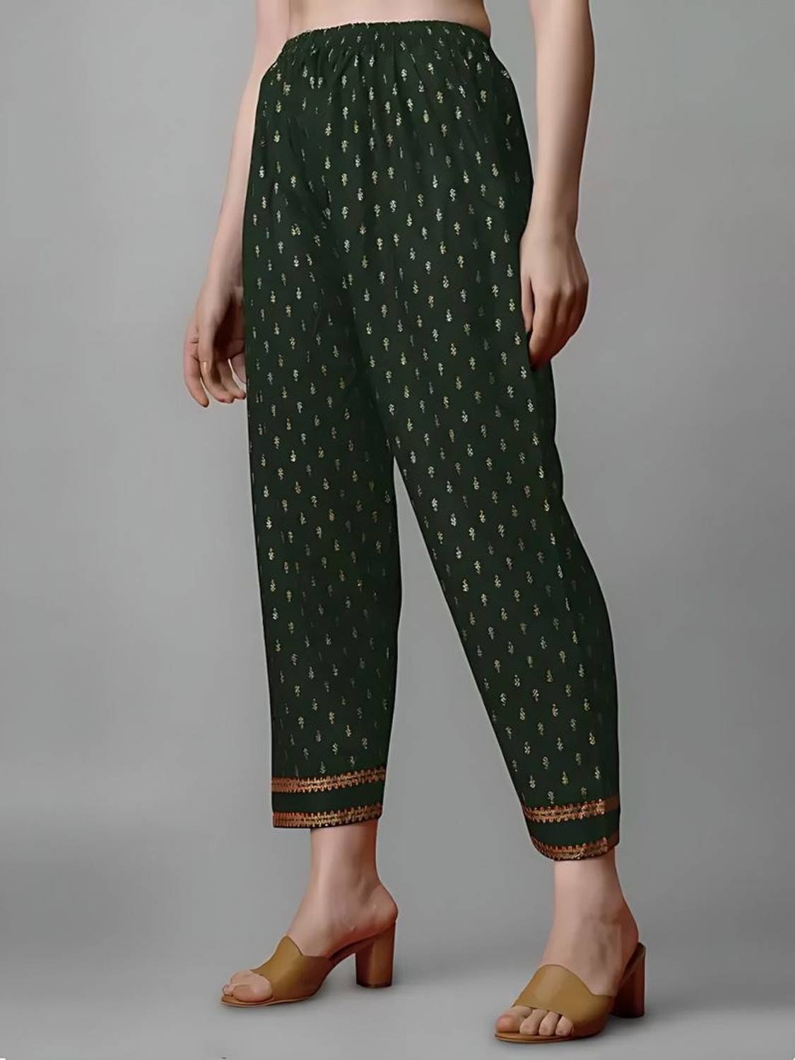 SanaFashionnn Embroidered Kurta Set - Image 5